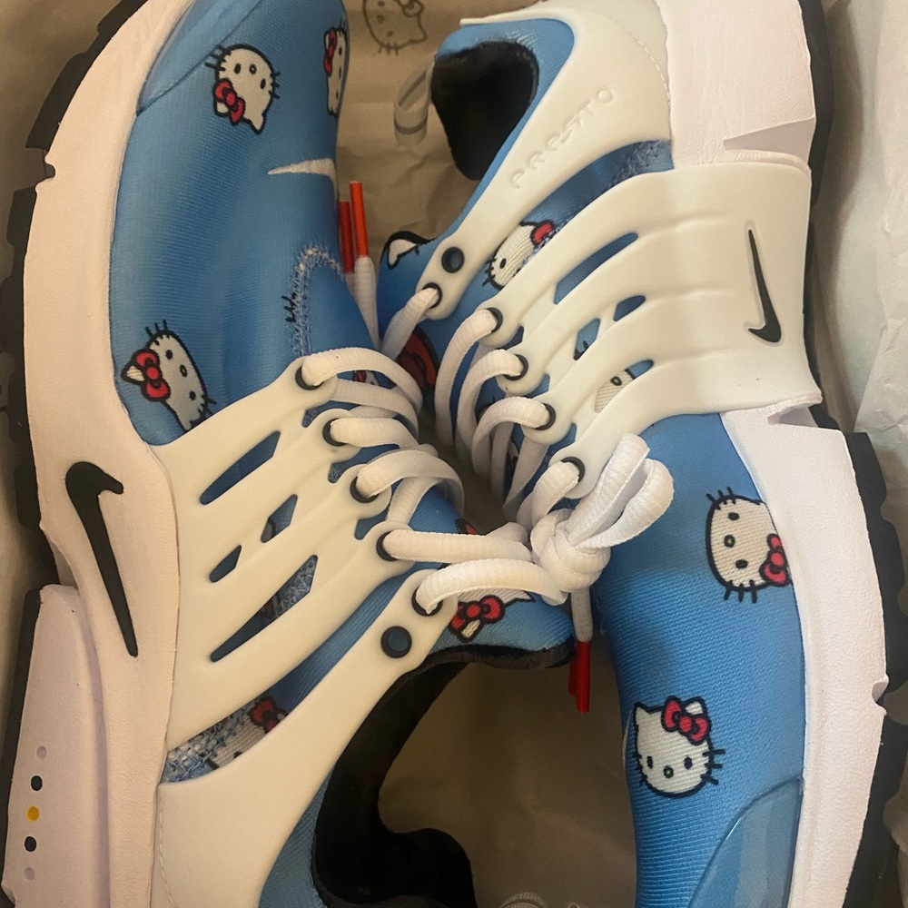Hello Kitty X Nike Presto (Men’s Size)